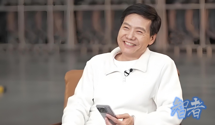 雷軍 立下2025年第一個Flag:小米汽車 目標(biāo)交付30萬臺-第1張圖片.jpg 雷軍 立下2025年第一個Flag:小米汽車 目標(biāo)交付30萬臺-第1張圖片.jpg